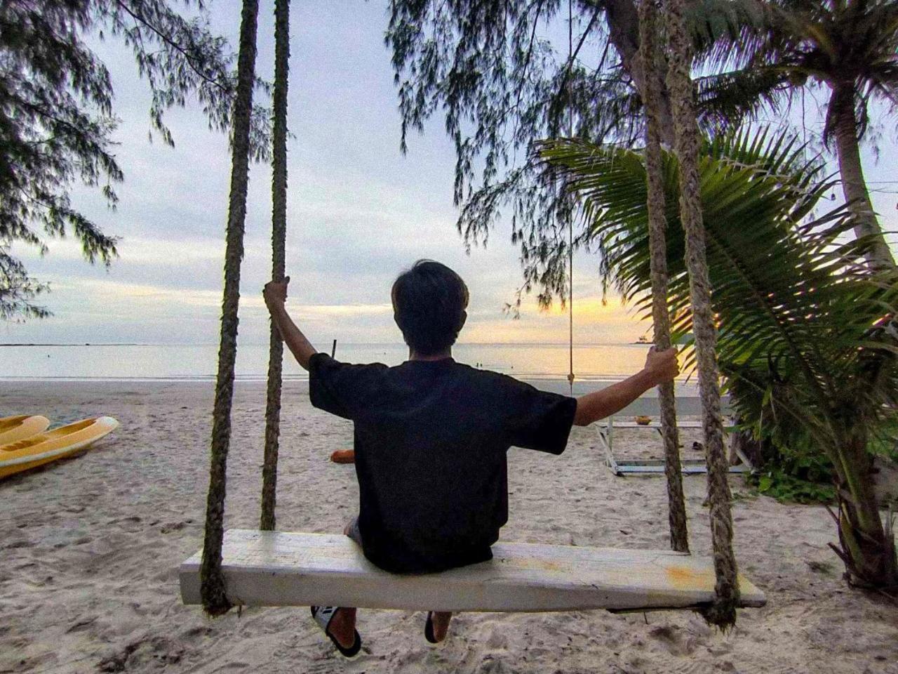 Koh Kood Neverland Beach Resort Ko Kut Exterior foto